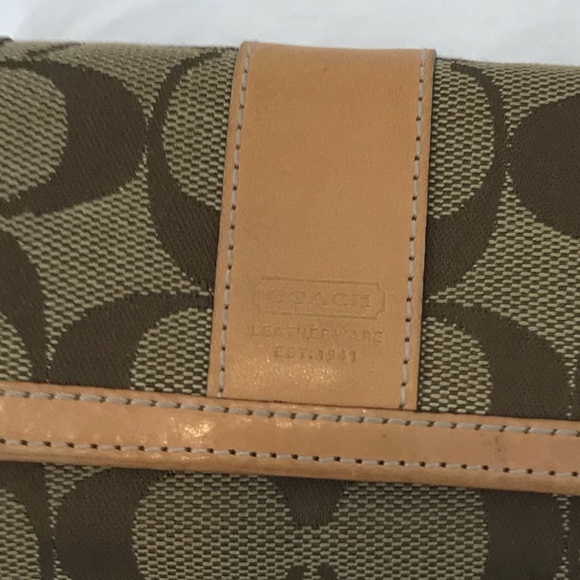 Coach Wallet - Picture 3 of 5